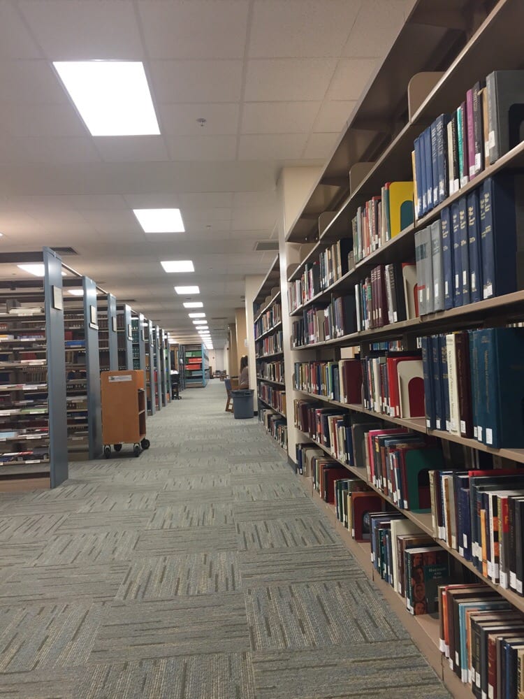 University of Texas at Arlington Central Library Libraries 702