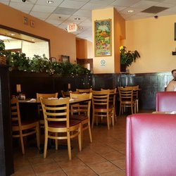 Giacomo S Pizzeria And Italian Restaurant 146 Photos 156 Reviews Photo Of Giacomo S Pizzeria And Italian Restaurant Charlotte Nc United States Kinda