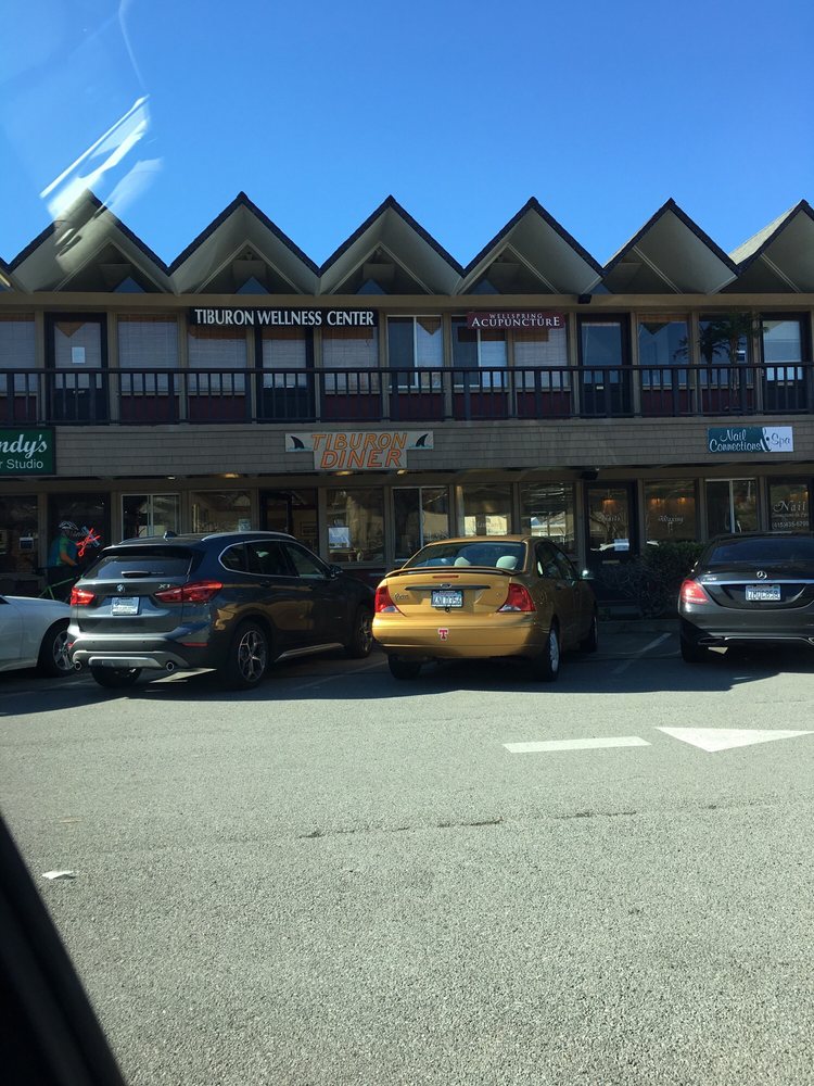 Tiburon Diner Order Online 24 Reviews Diners 1640 Tiburon Blvd