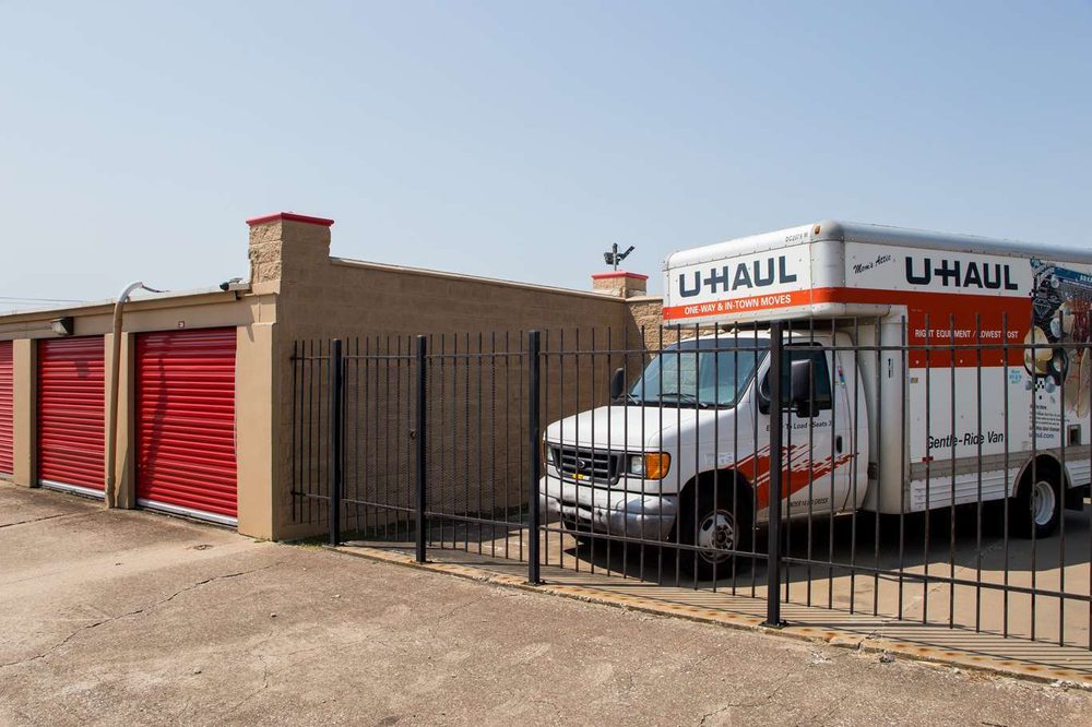 Move It Self Storage - LBJ