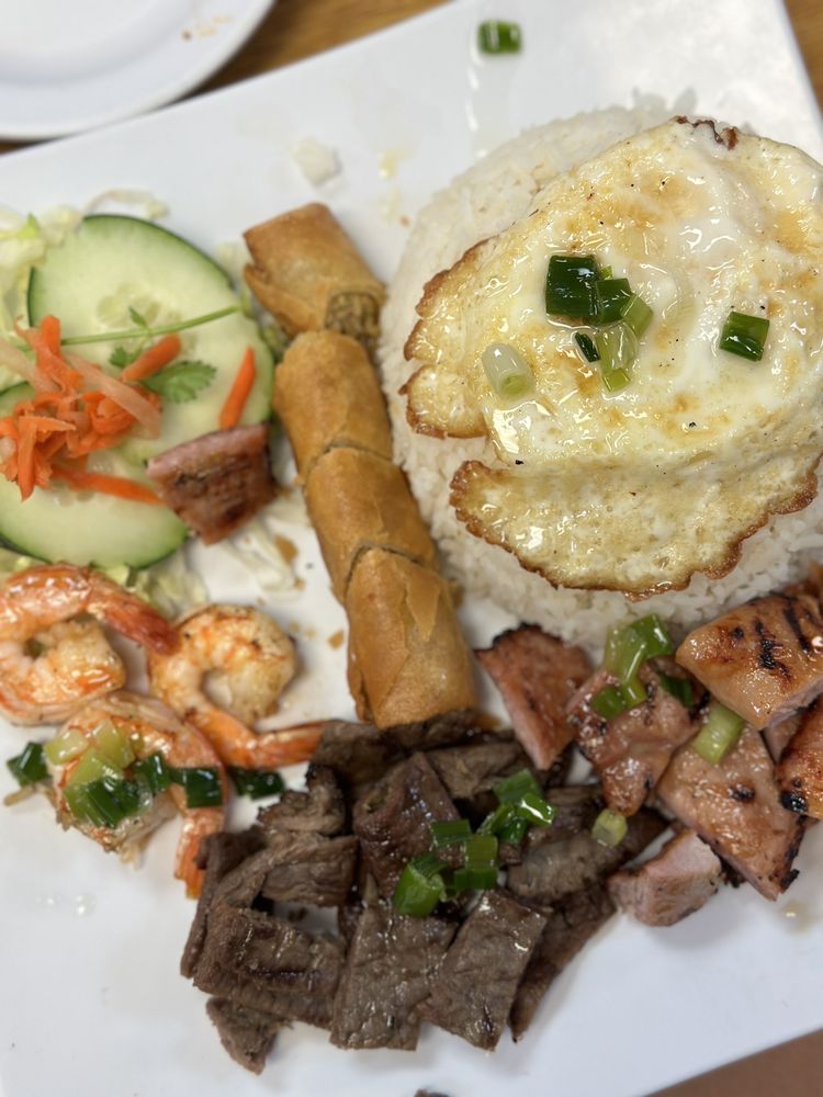 Pho & Rolls