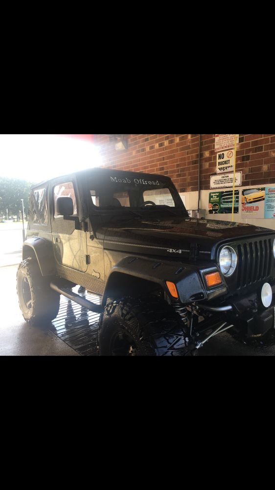 Lil'donnie Walker's Car Wash