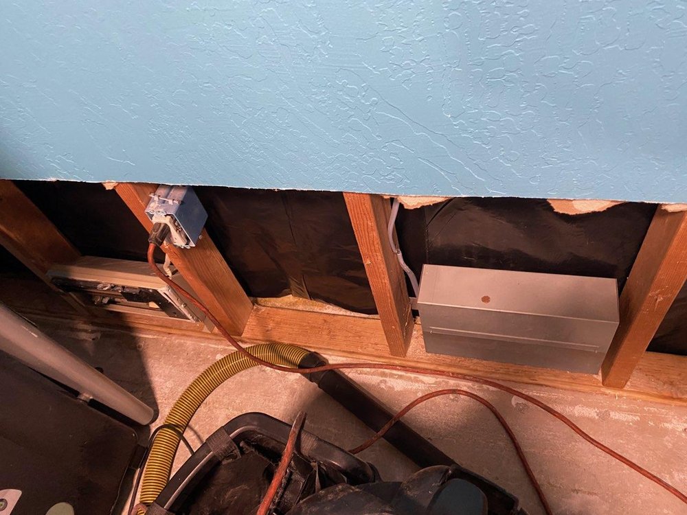 image of business Sharp Edges Construction