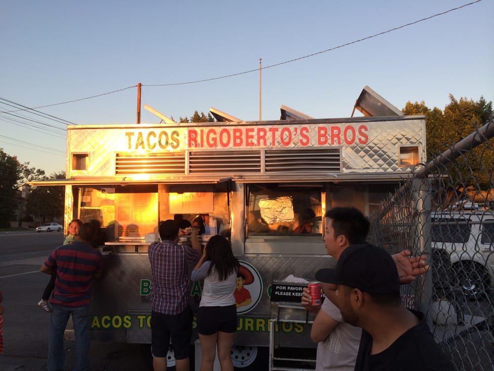 Tacos de Birria Truck 44 Photos & 43 Reviews Food Trucks Santa