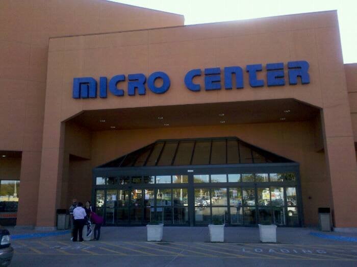 micro center hours