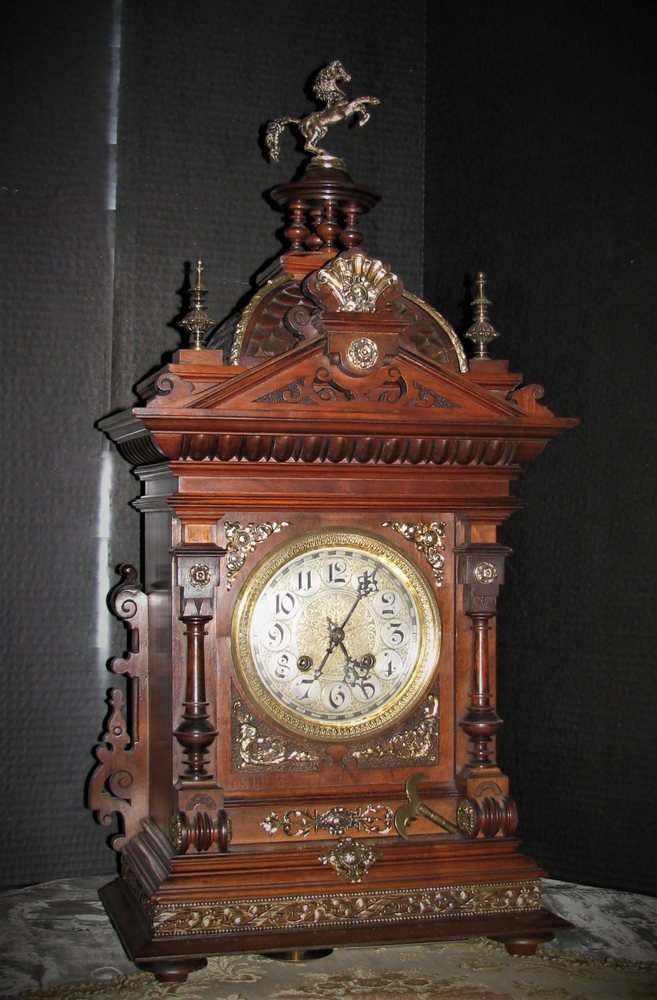 Redlands Antique Auction