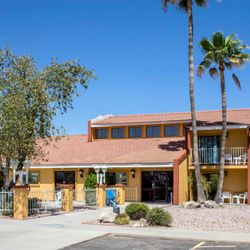 Quality Inn 26 Photos 13 Reviews Hotels 850 E Wickenburg Way Photo Of Quality Inn Wickenburg Az United States