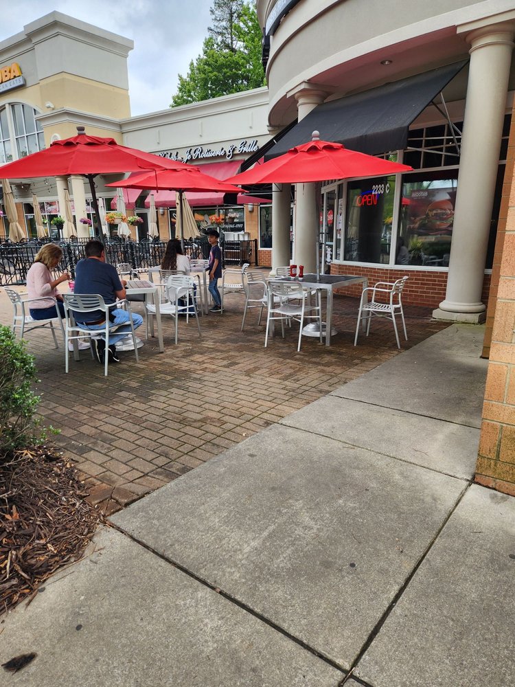 MOOYAH Burgers Fries & Shakes