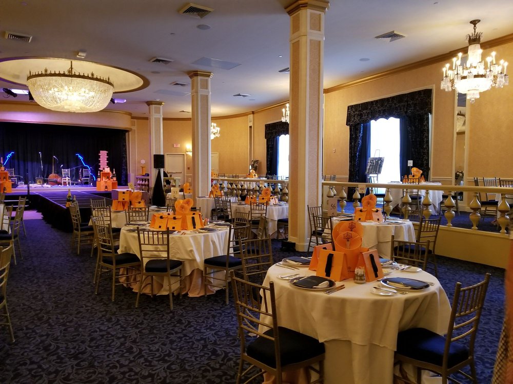 Blue Room Hotels 130 Roosevelt Way, Central Business District, New