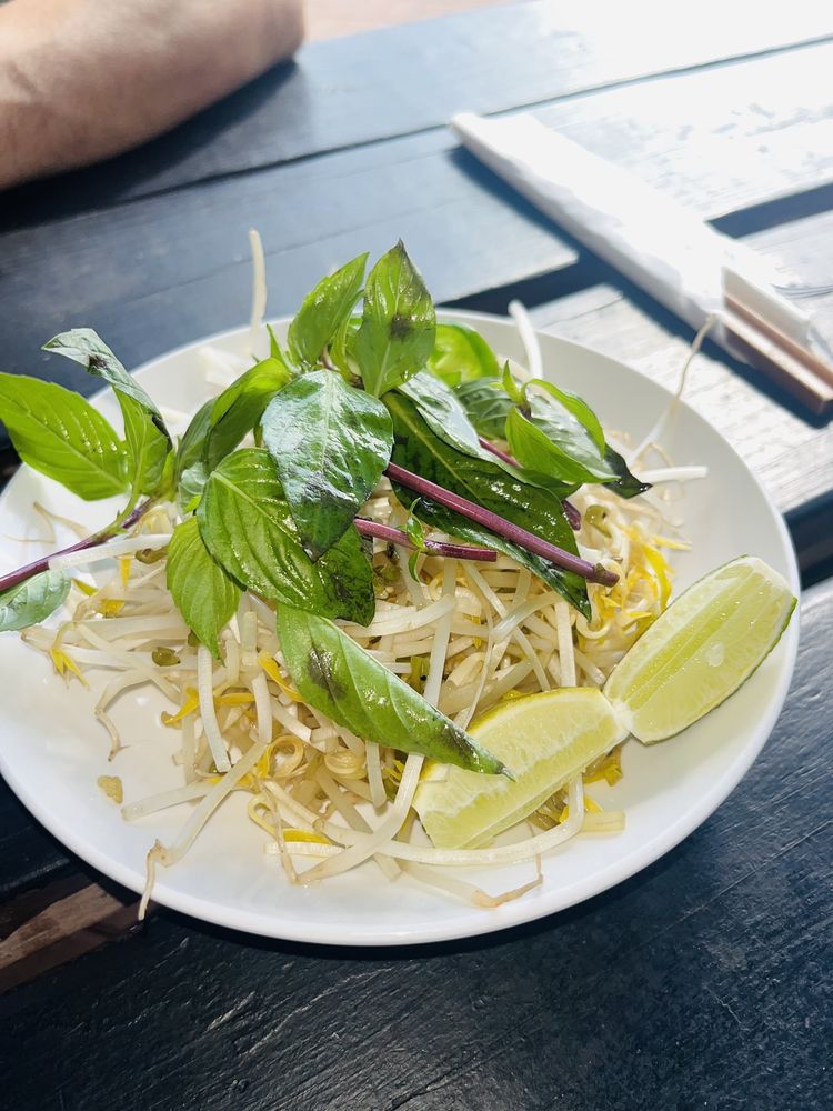 Pho Au Lac