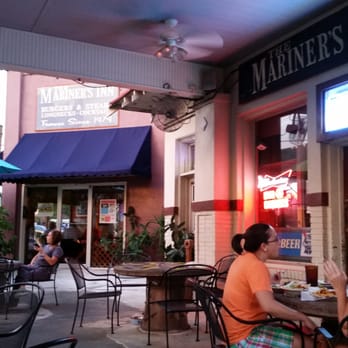 Mariner S Inn 64 Photos 70 Reviews Steakhouses 117 W Thomas Photo Of Mariner S Inn Hammond La United States Outdoor Seating With Fans