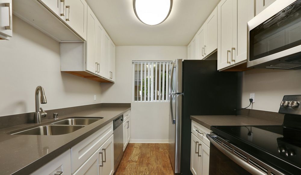Kitchens Feature Stainless Steel Appliances And Quartz Countertops Photo Of Pathfinder Village Apartments Fremont Ca United States Kitchens Feature Stainless