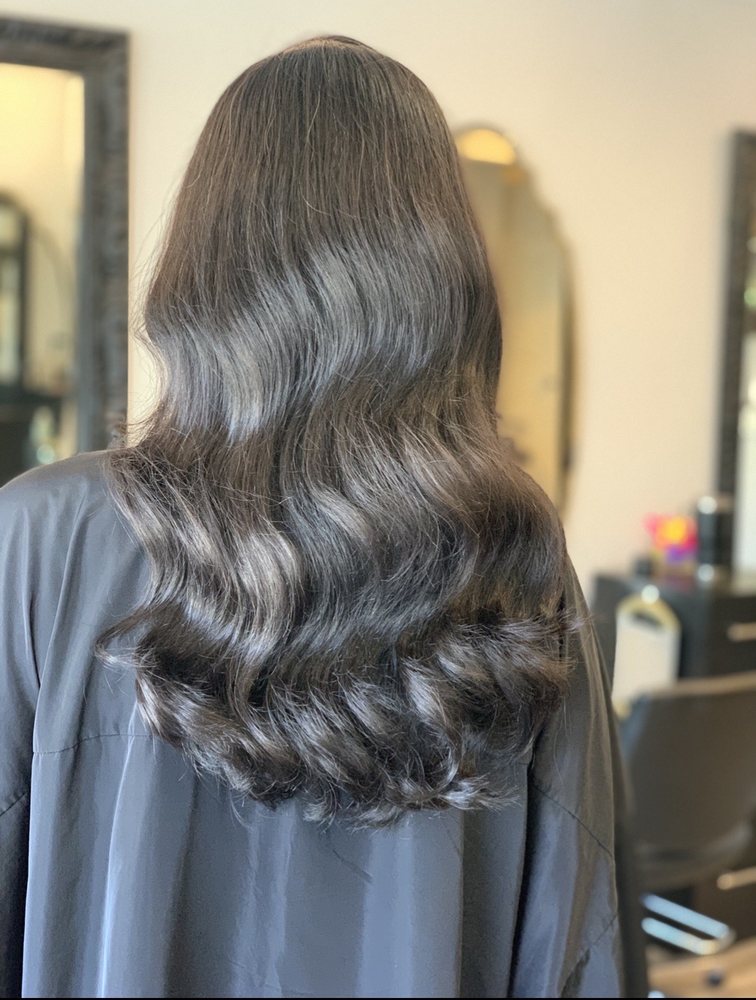 Marak Salon