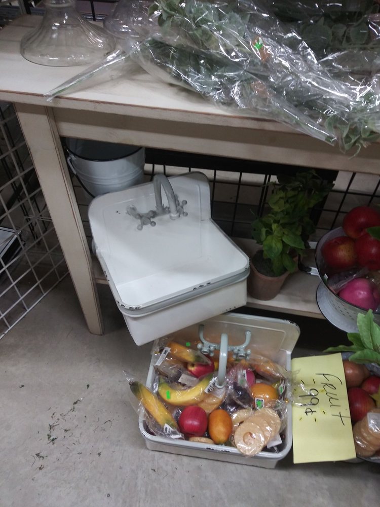 Home Decor Warehouse