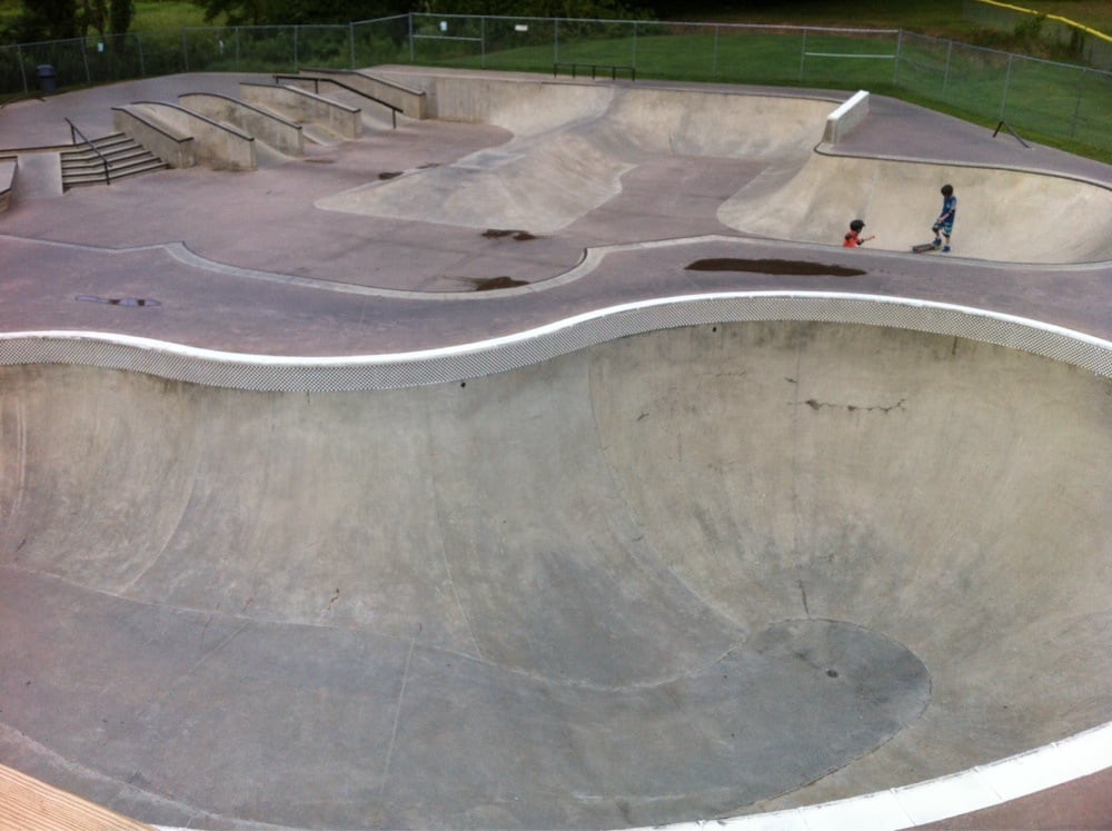 Veterans Skate Park Skate Parks 14300 Featherstone Rd, Woodbridge