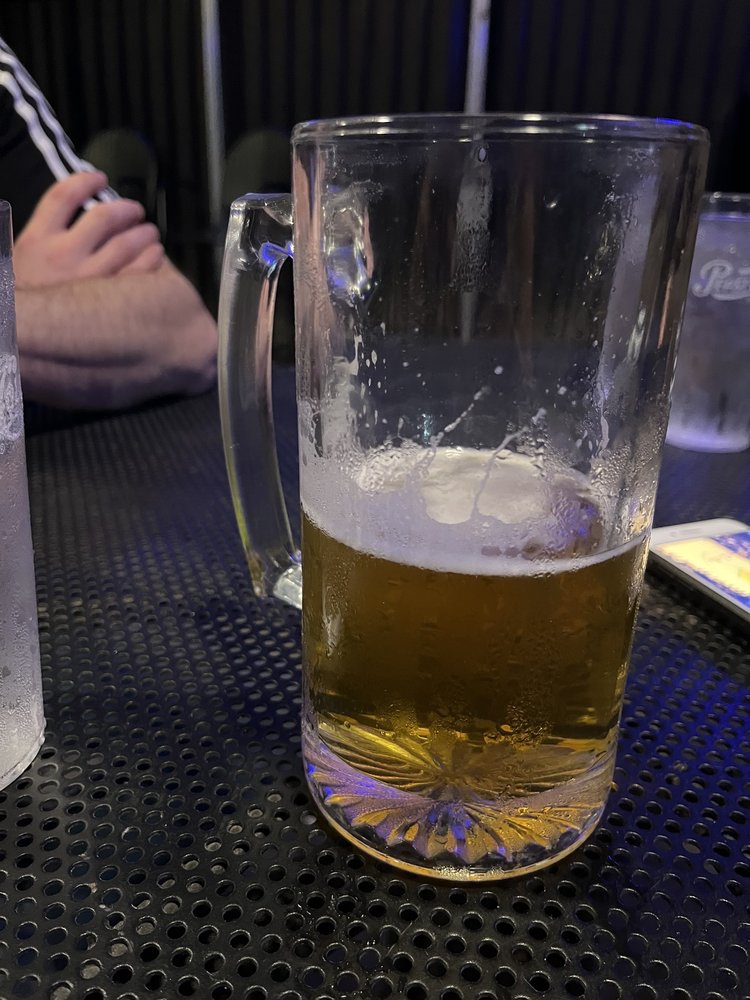 Heroes Sports Oyster Bar and Grill