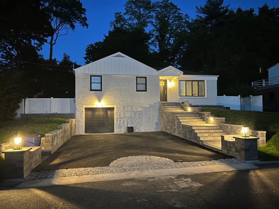 Alvear Construction