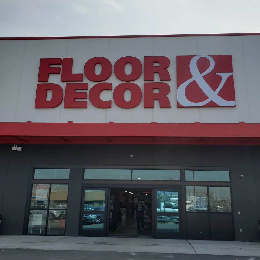Floor & Decor