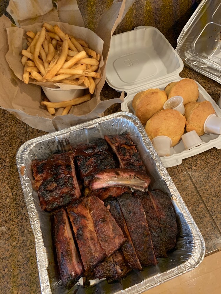 Armadillo Willy's BBQ