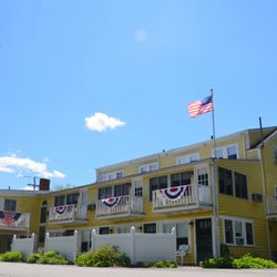 Betty Doon Hotel Hotels 13 Beach St Ogunquit Me Phone Photo Of Betty Doon Hotel Ogunquit Me United States Exterior