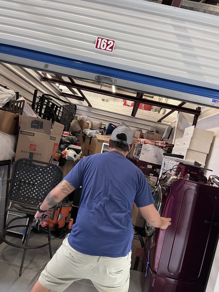 Arco's Self Storage