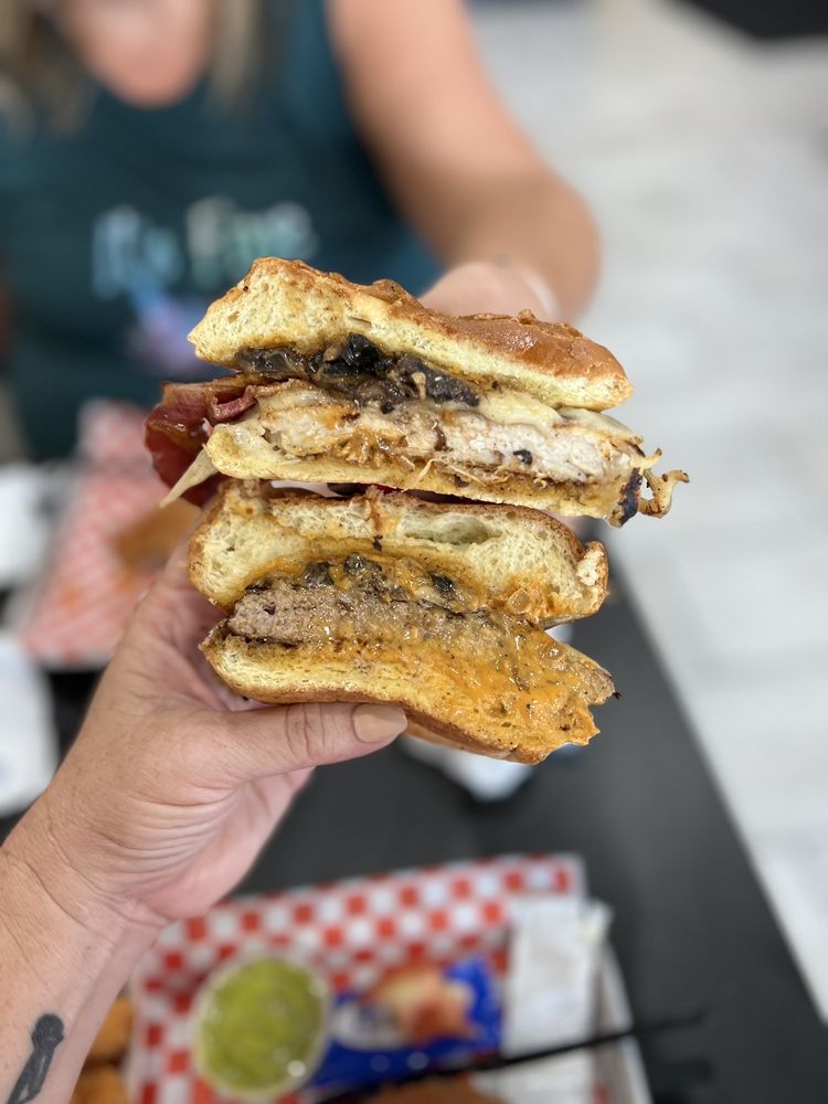 Cali Stack Burgers & Grill