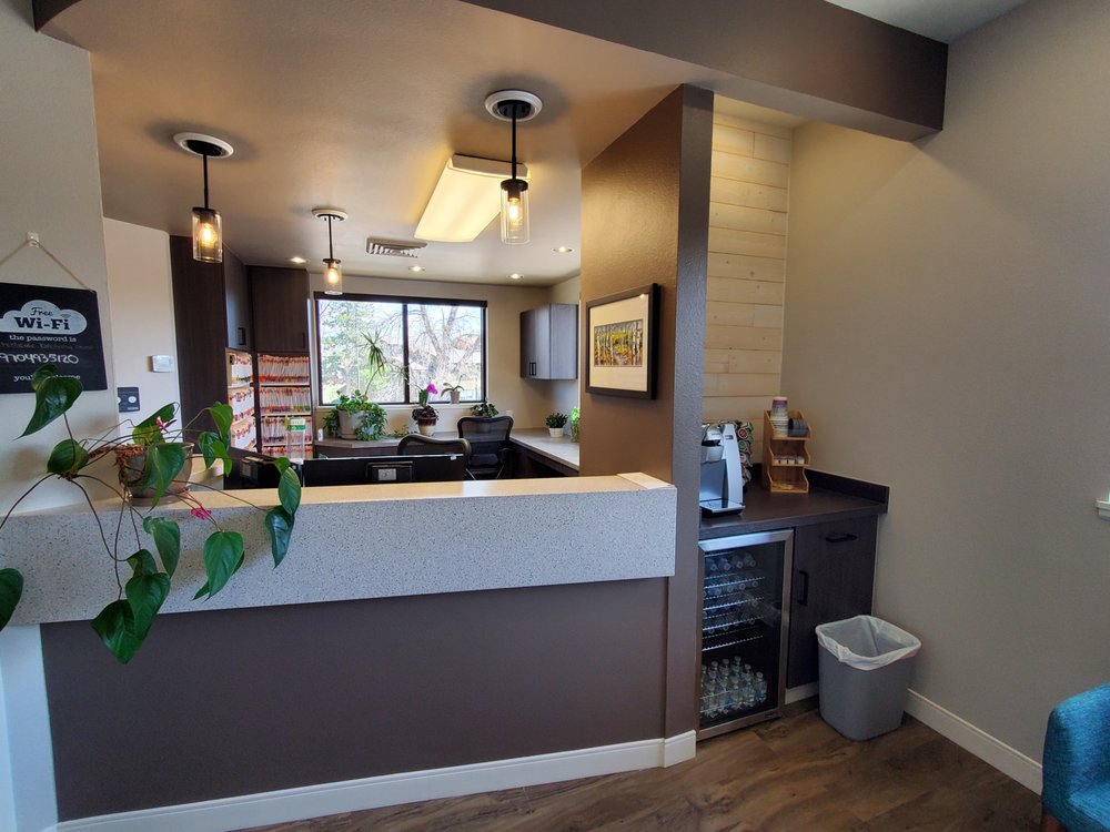 image of business Creekside Dentistry