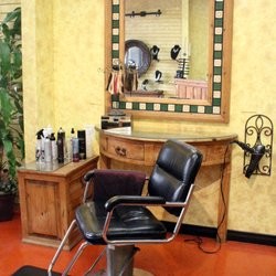 Faye S Beauty Salon 25 Reviews Hair Salons 30651