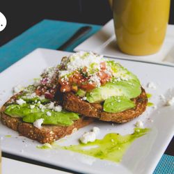Brunch 168 Photos 236 Reviews Breakfast 800 N Photo Of Brunch Milwaukee Wi United States Avocado Toast