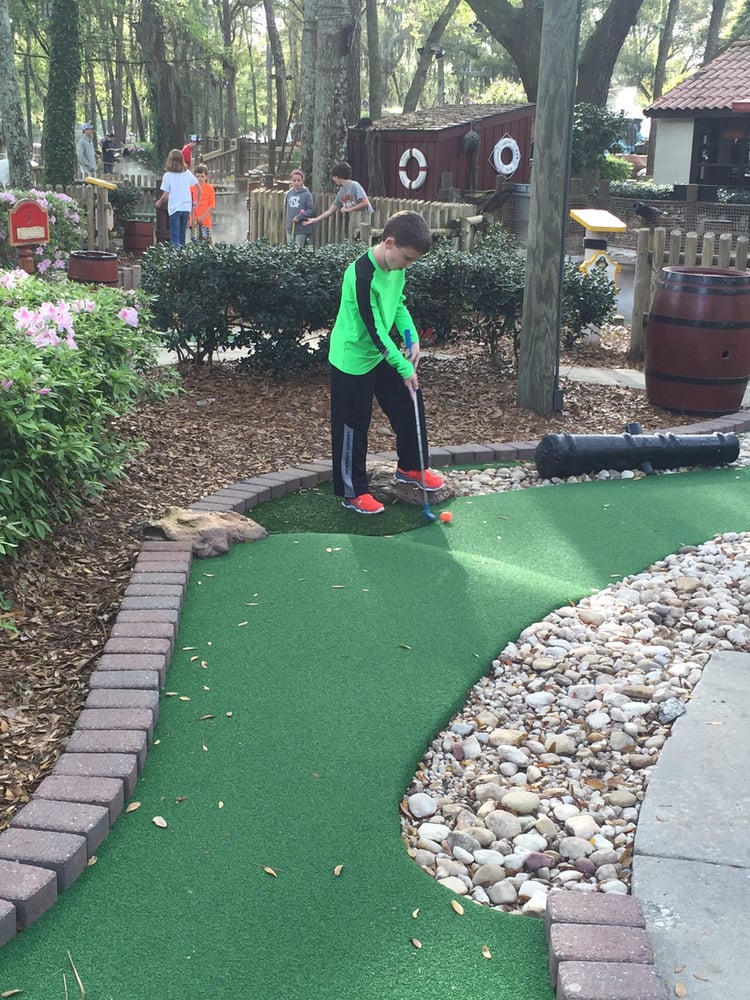 Pirates island mini golf coupons