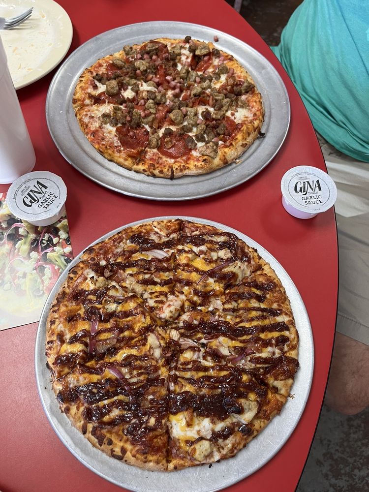 Buck's Pizza