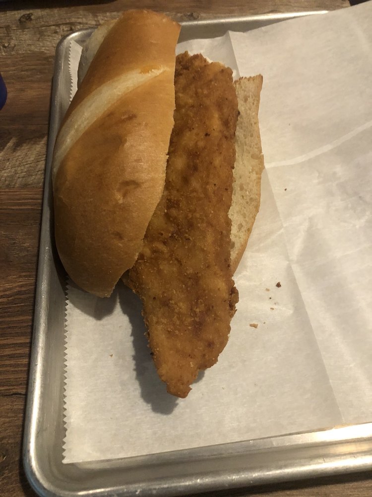 Monday's Union Restaurant