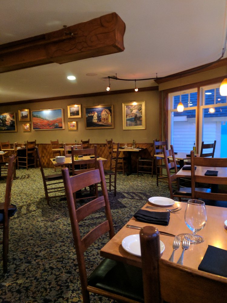 Galyn’s 178 Photos & 268 Reviews Seafood 17 Main St, Bar Harbor