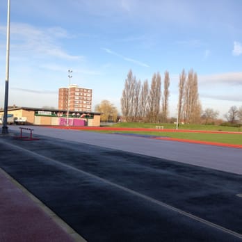 Sporthouse Sports Clubs 124 Lodge Avenue Dagenham Photo Of Sporthouse Dagenham London United Kingdom Athletics Track
