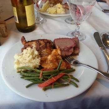 Vagabond Cruise 39 Photos 37 Reviews Tours 149 Lighthouse Rd Photo Of Vagabond Cruise Hilton Head Island Sc United States Dinner