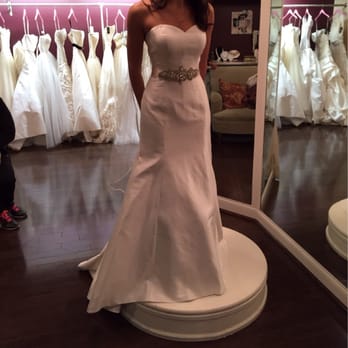 I LOVE my brand name bargain dress!! (pics) - Weddingbee I LOVE my brand name bargain dress!! (pics) - Weddingbee