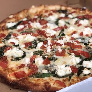 Round Table Pizza Order Food Online 73 Photos 107