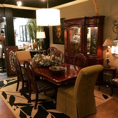 Invio Fine Furniture Consignment 535 N Woodlawn St Wichita Ks Hotels Nearby
