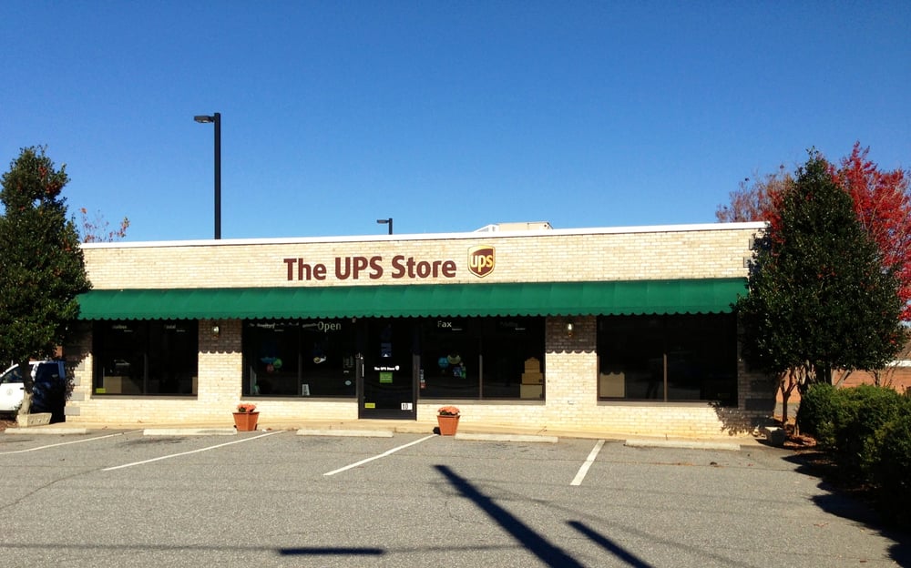 The UPS Store Shipping Centers 104 N Green St, NC