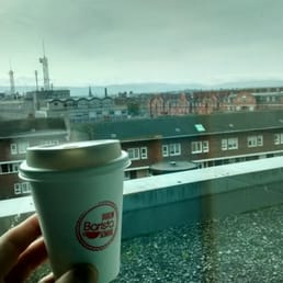 Dublin Barista School － Dublin, 愛爾蘭的相片。Sipping my Lil Flat White overlooking Dublin from college.