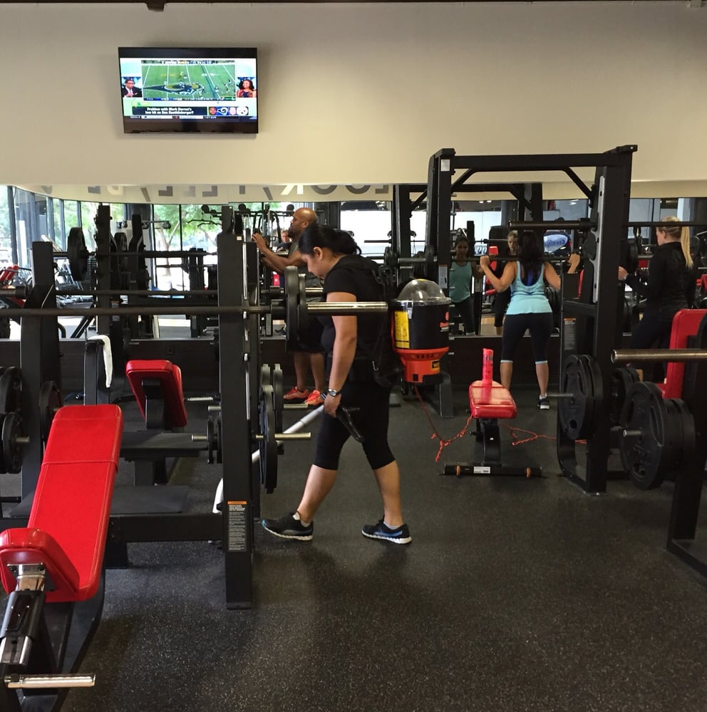 Dynamic Fitness 37 Photos & 35 Reviews Gyms 1980 Post Oak Blvd