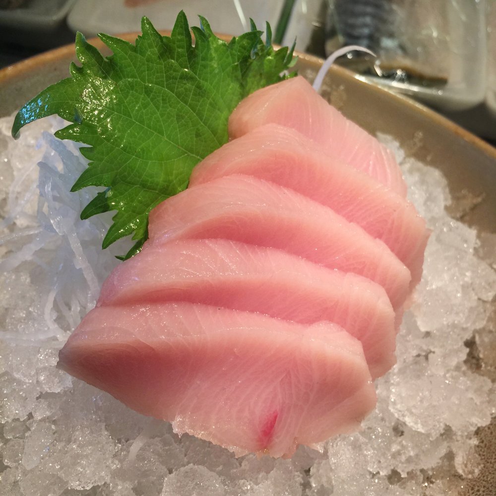 Hamachi Sashimi Momo Sushi
