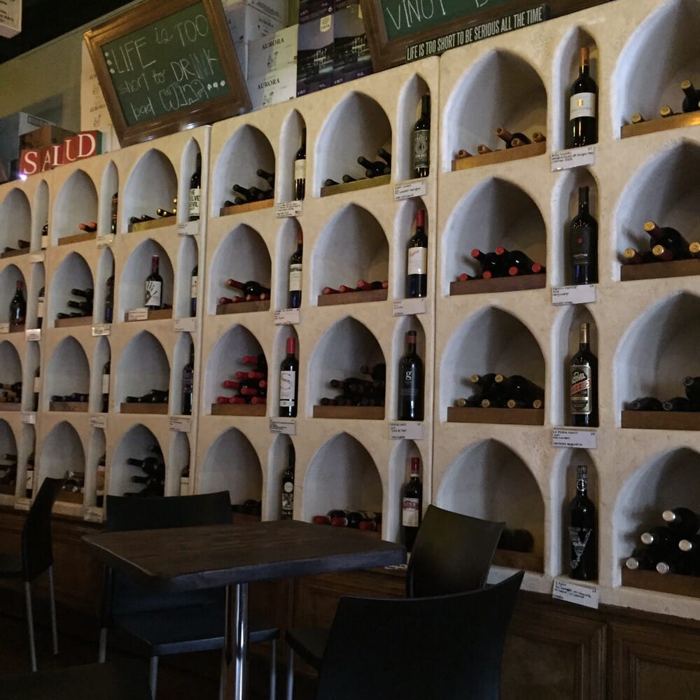 Tinto y Blanco 30 Photos & 18 Reviews Wine Bars Calle Carazo S/N, Guaynabo, Puerto Rico