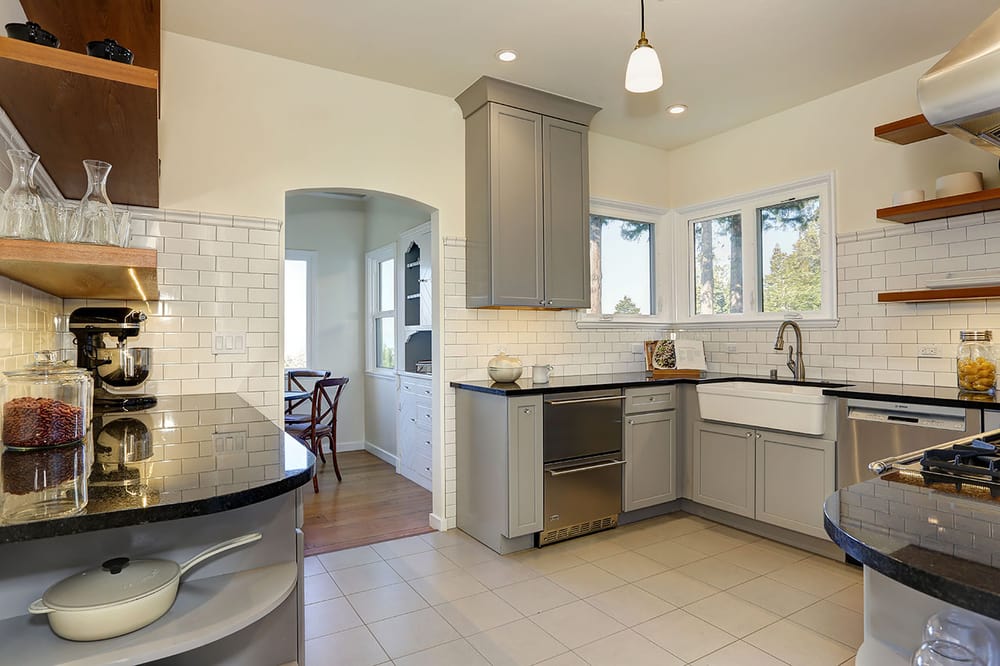 image of business Axiom Build