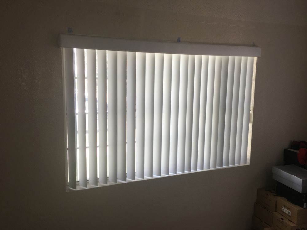 Mr. Miniblind