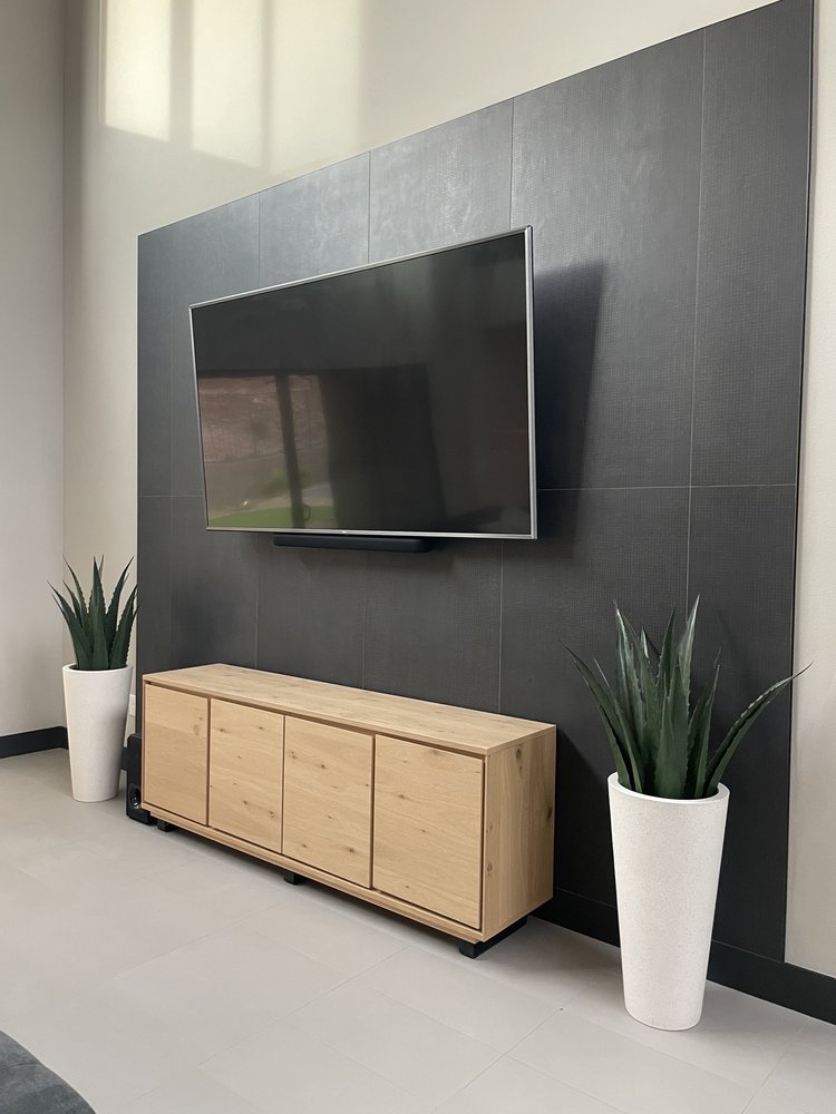 image of business Luxury Tile