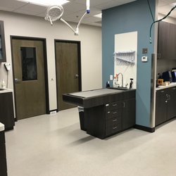 Dominion Crossing Veterinary Hospital photo