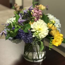 Bergamot Ivy Florists 6210 Rockhill Rd Kansas City Mo Photo Of Bergamot Ivy Kansas City Mo United States