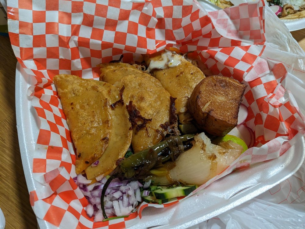 Mini Tacos Cantarito 
