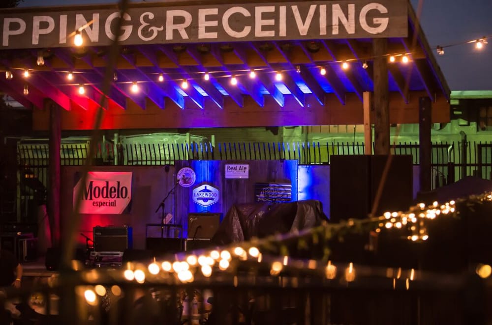 Shipping & Receiving Bar 55 Photos & 40 Reviews Bars 201 S